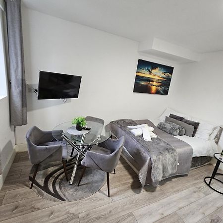 Stylish Studio Near Kensal Green Лондон Экстерьер фото