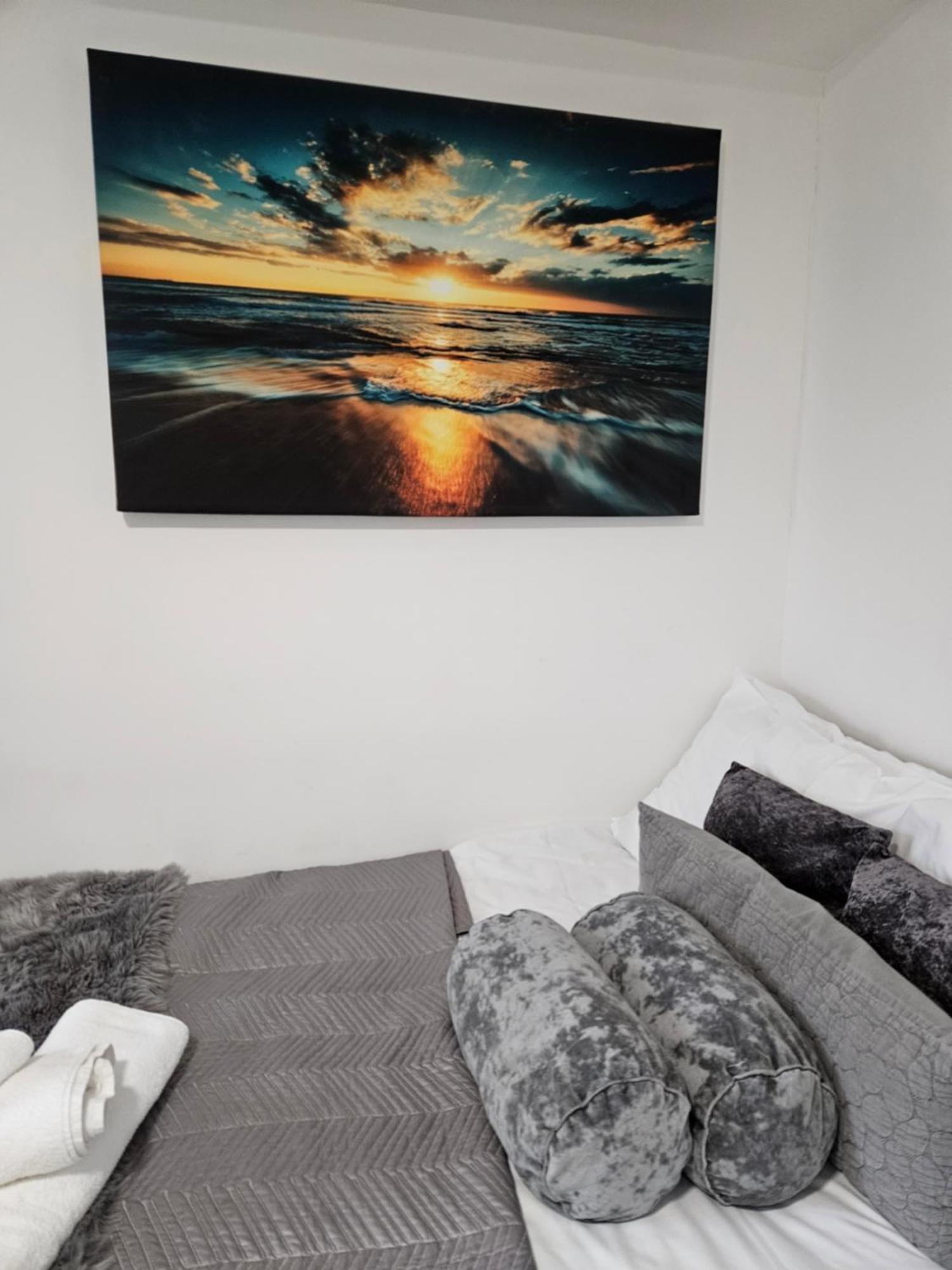 Stylish Studio Near Kensal Green Лондон Экстерьер фото