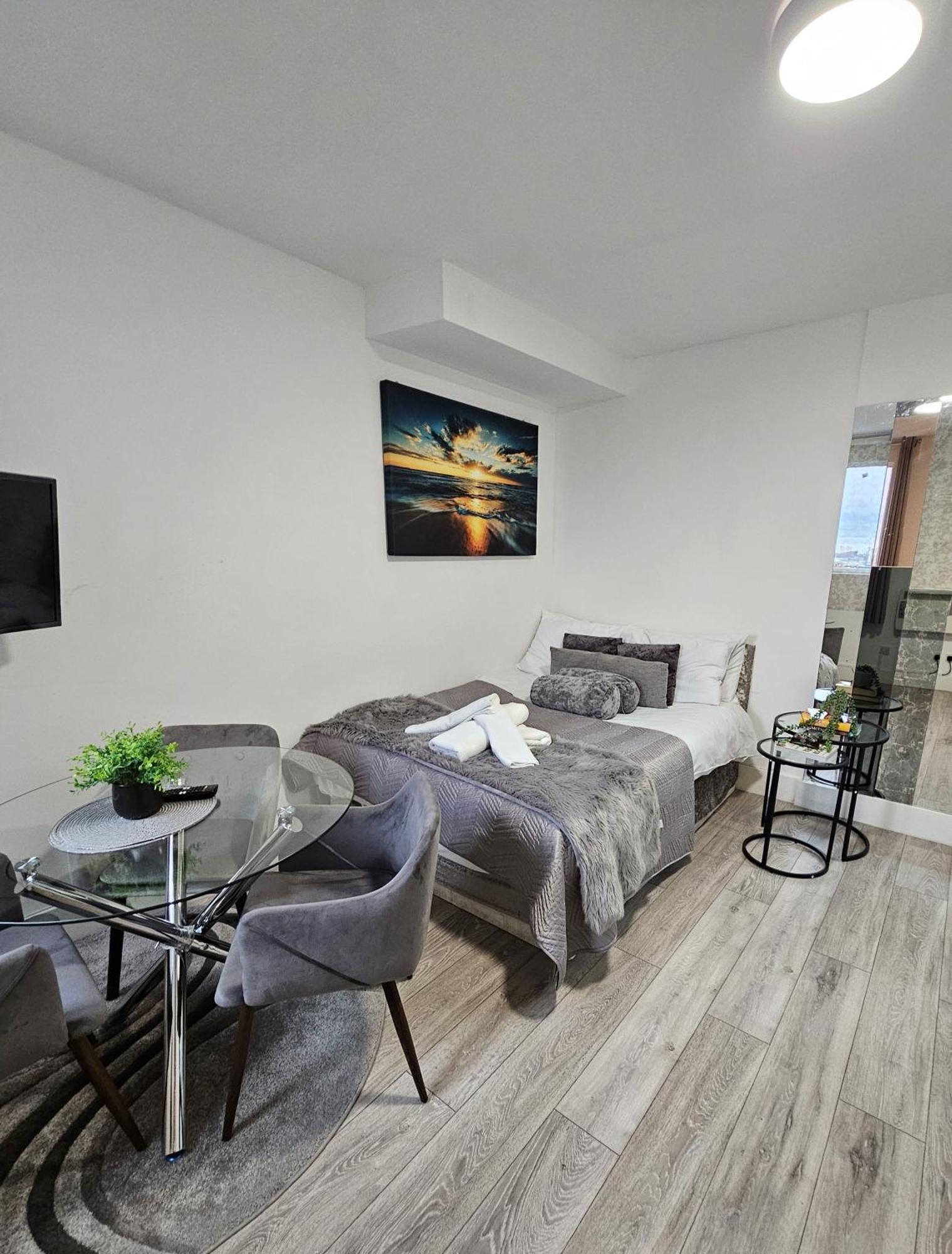 Stylish Studio Near Kensal Green Лондон Экстерьер фото