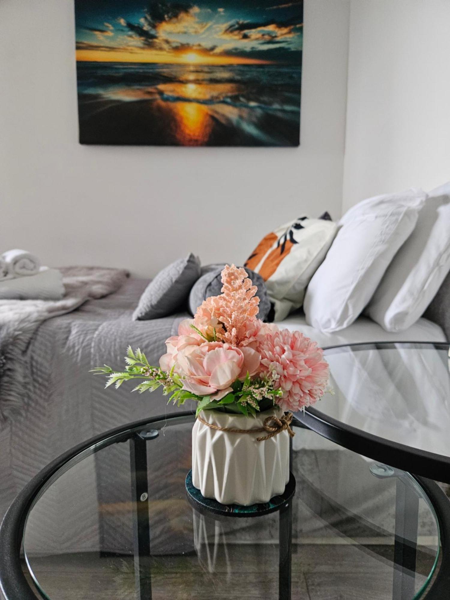 Stylish Studio Near Kensal Green Лондон Экстерьер фото